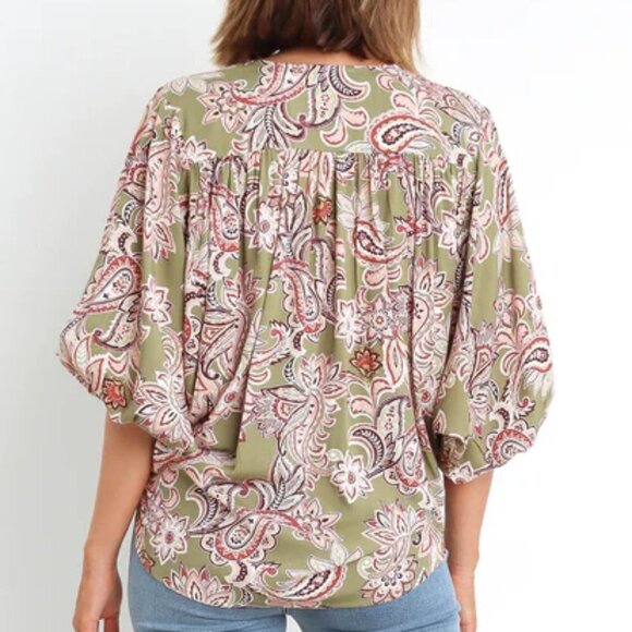 Petal & Pup Rayon Overlay 3/4 Sleeve Olive Paisley Top Kendra, size M / L - Picture 2 of 9